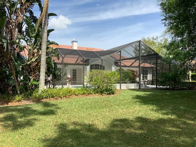 Recently Sold: $675,000 (4 beds, 2 baths, 3014 Square Feet)