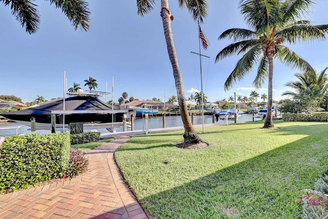 Recently Sold: $1,699,000 (3 beds, 3 baths, 2945 Square Feet)