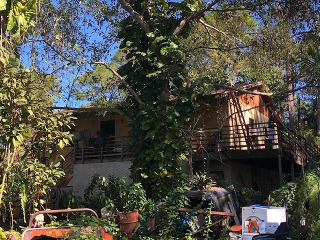 Recently Sold: $270,000 (3 beds, 1 baths, 1200 Square Feet)