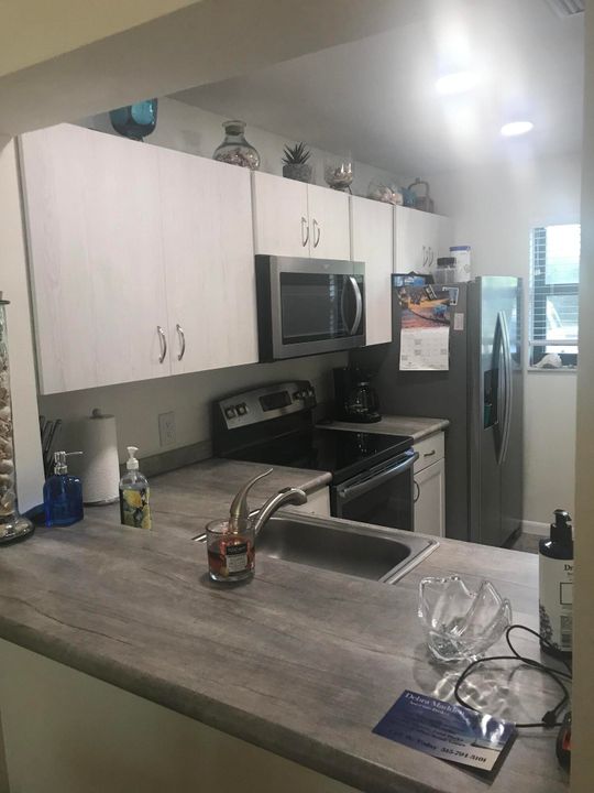 Recently Rented: $4,200 (2 beds, 1 baths, 1234 Square Feet)