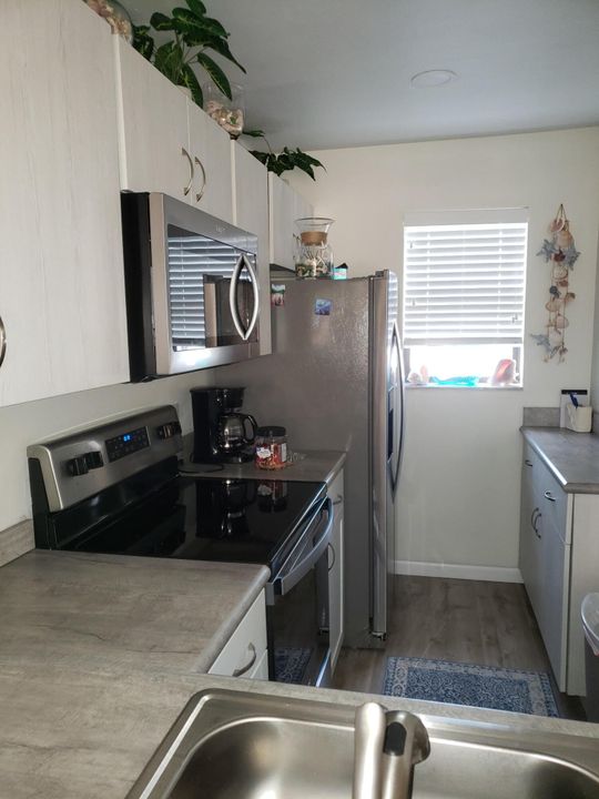 Recently Rented: $4,200 (2 beds, 1 baths, 1234 Square Feet)