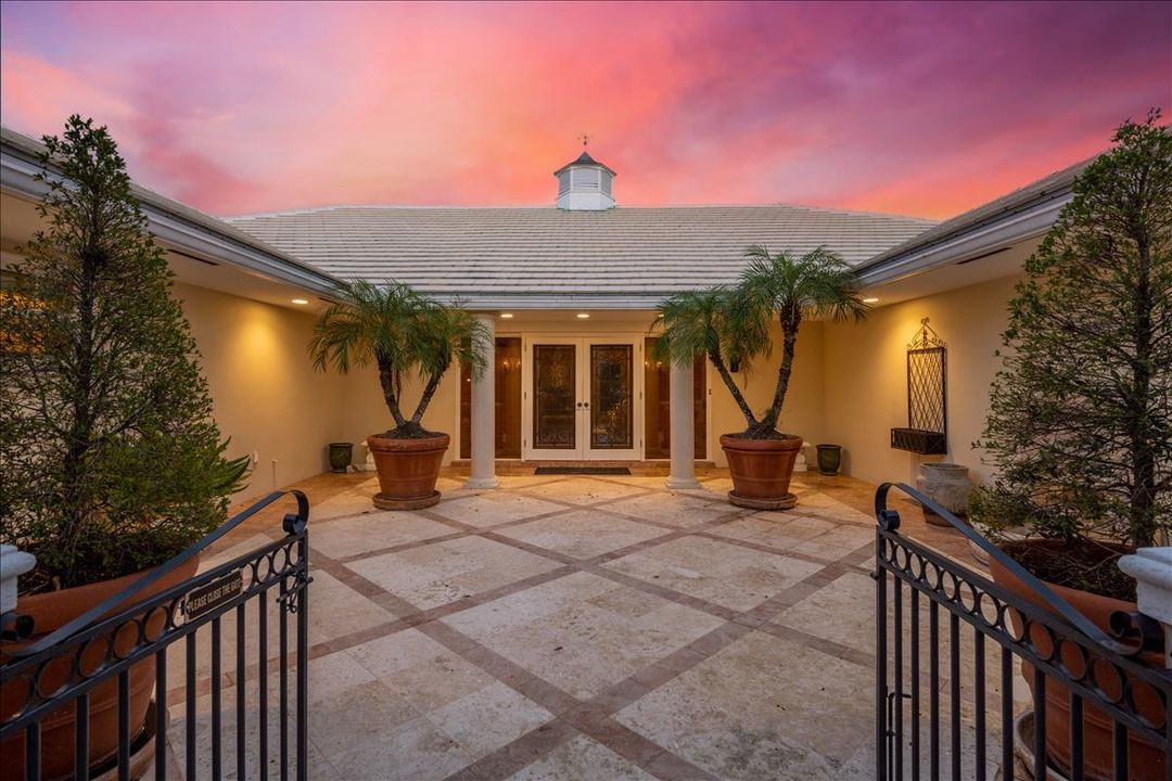 Recently Sold: $1,450,000 (3 beds, 2 baths, 3558 Square Feet)