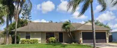 Recently Rented: $2,495 (3 beds, 2 baths, 1328 Square Feet)