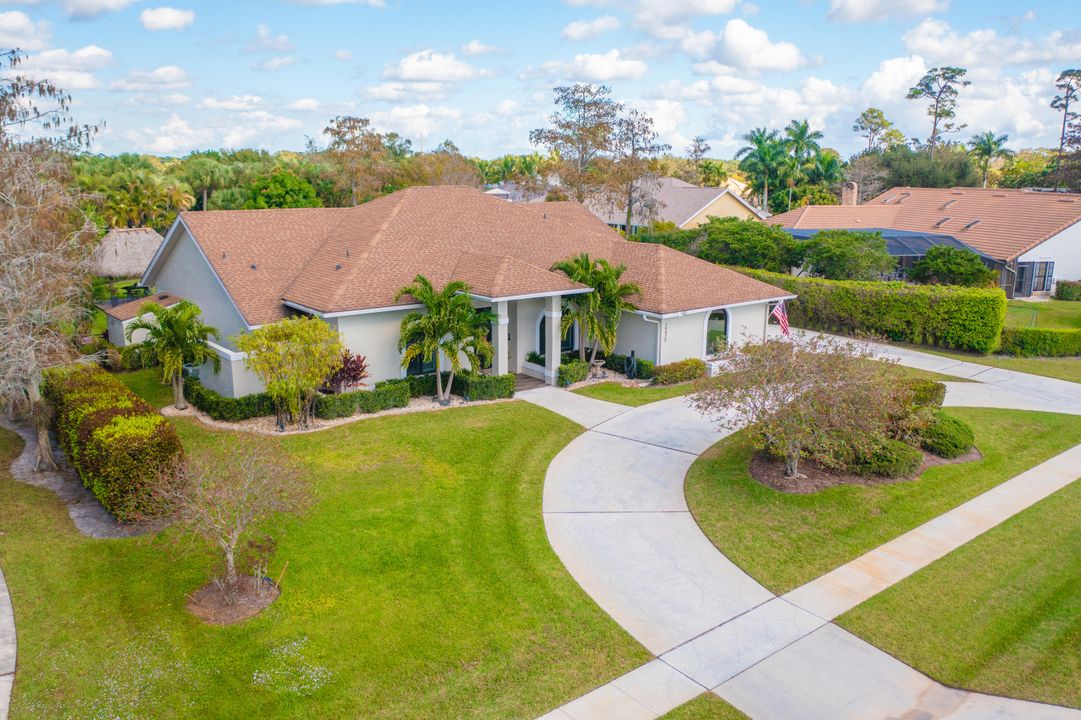 Recently Sold: $1,300,000 (4 beds, 2 baths, 2855 Square Feet)