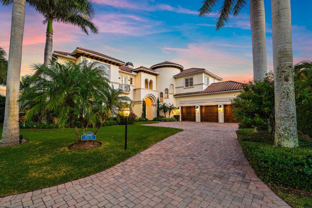Recently Sold: $10,500,000 (5 beds, 5 baths, 7133 Square Feet)