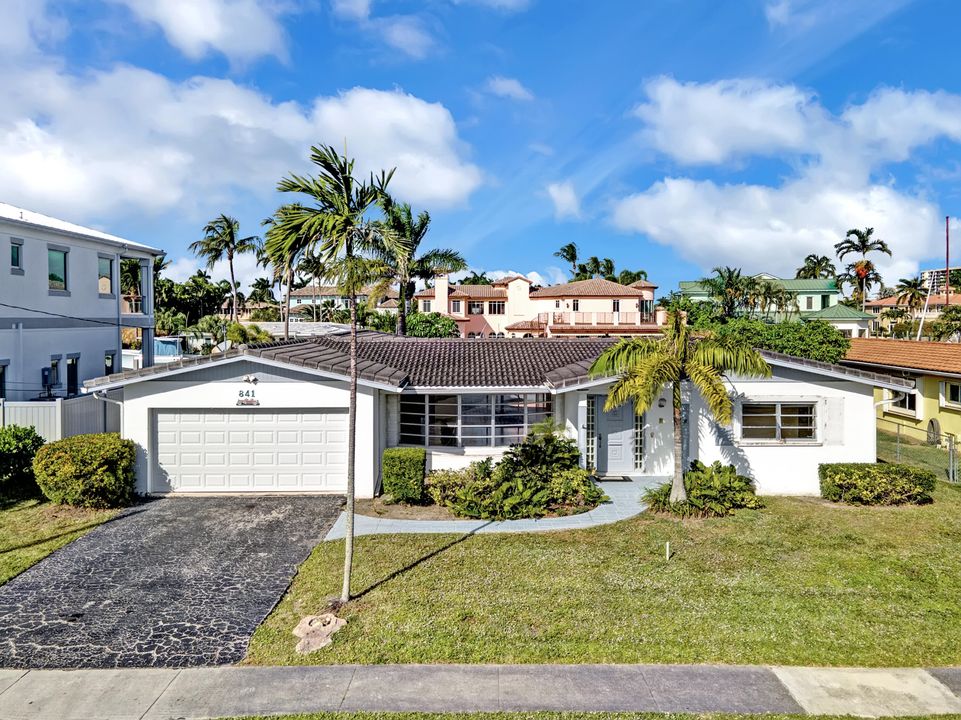 Vendido Recientemente: $1,675,000 (3 camas, 2 baños, 1892 Pies cuadrados)