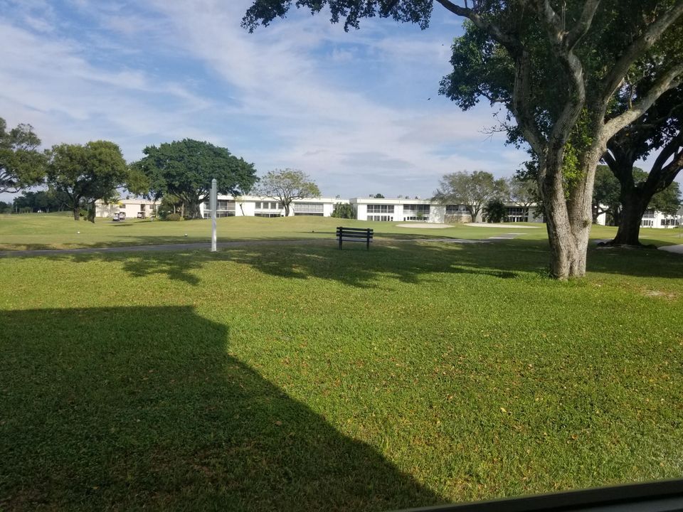 Recently Rented: $1,600 (2 beds, 2 baths, 907 Square Feet)