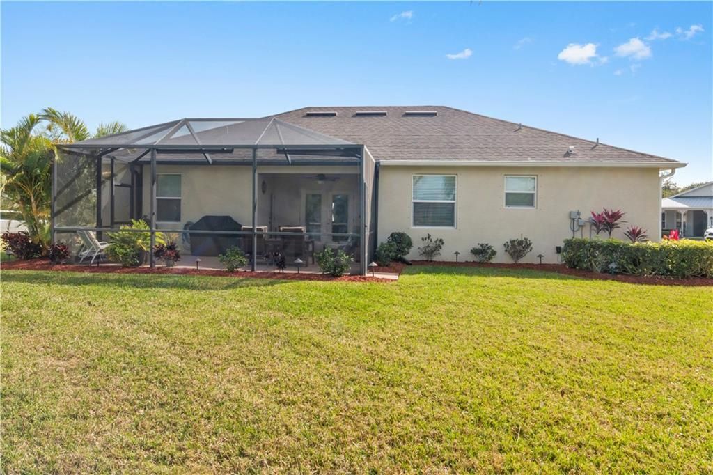 Recently Sold: $449,000 (4 beds, 2 baths, 2102 Square Feet)
