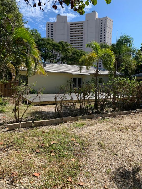 Recently Sold: $625,000 (3 beds, 2 baths, 1494 Square Feet)
