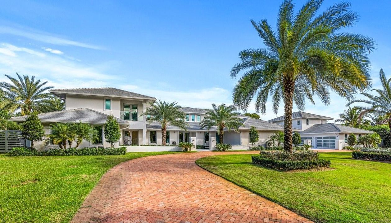 Recently Sold: $6,250,000 (7 beds, 7 baths, 9288 Square Feet)