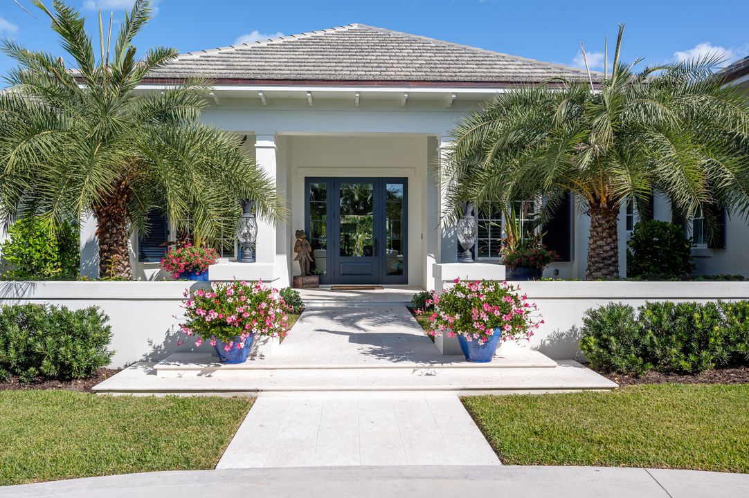 Recently Sold: $5,850,000 (4 beds, 4 baths, 3503 Square Feet)