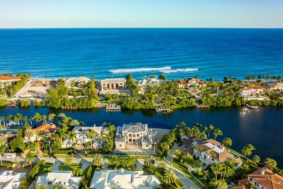Recently Sold: $10,950,000 (5 beds, 6 baths, 6849 Square Feet)