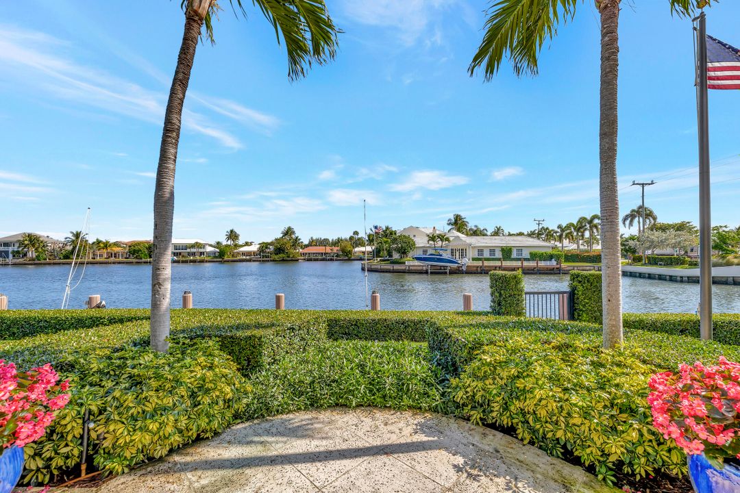 Recently Sold: $5,500,000 (4 beds, 4 baths, 4420 Square Feet)