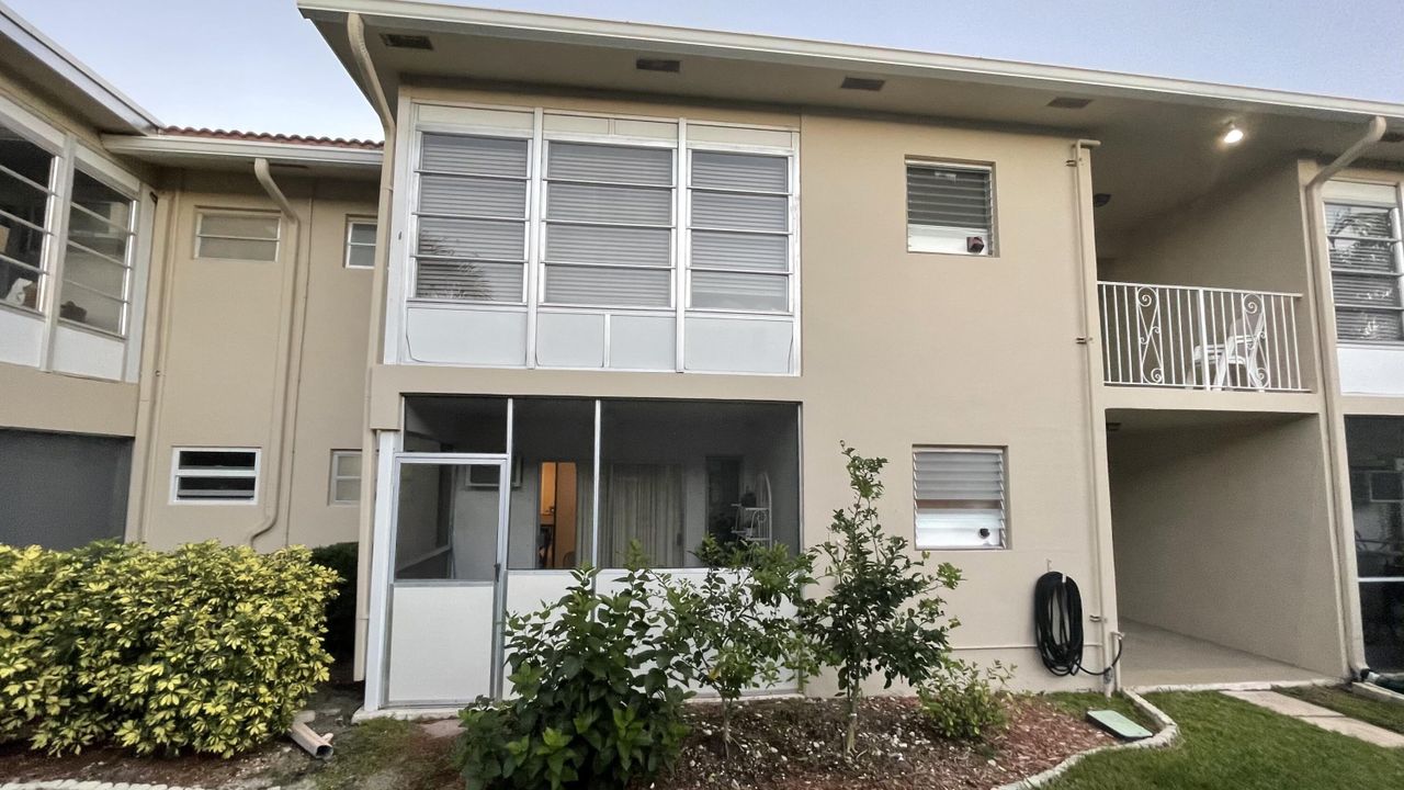 Recently Sold: $80,000 (1 beds, 1 baths, 560 Square Feet)