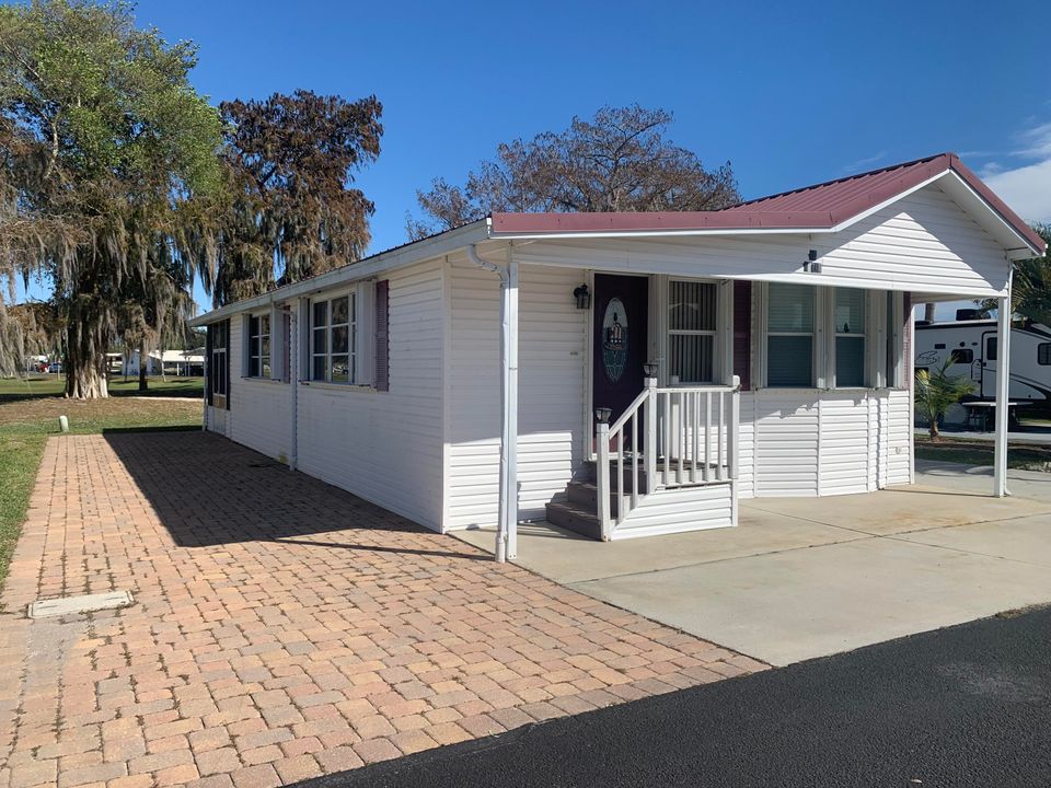 Recently Sold: $90,000 (2 beds, 1 baths, 970 Square Feet)