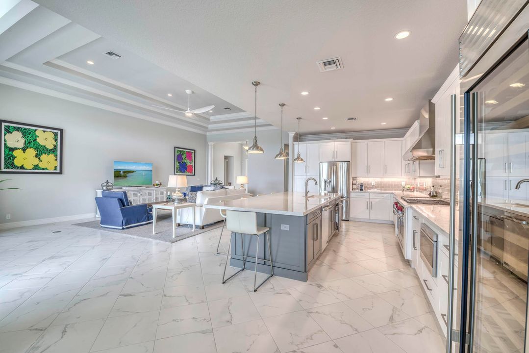 Recently Sold: $1,599,000 (3 beds, 2 baths, 2618 Square Feet)