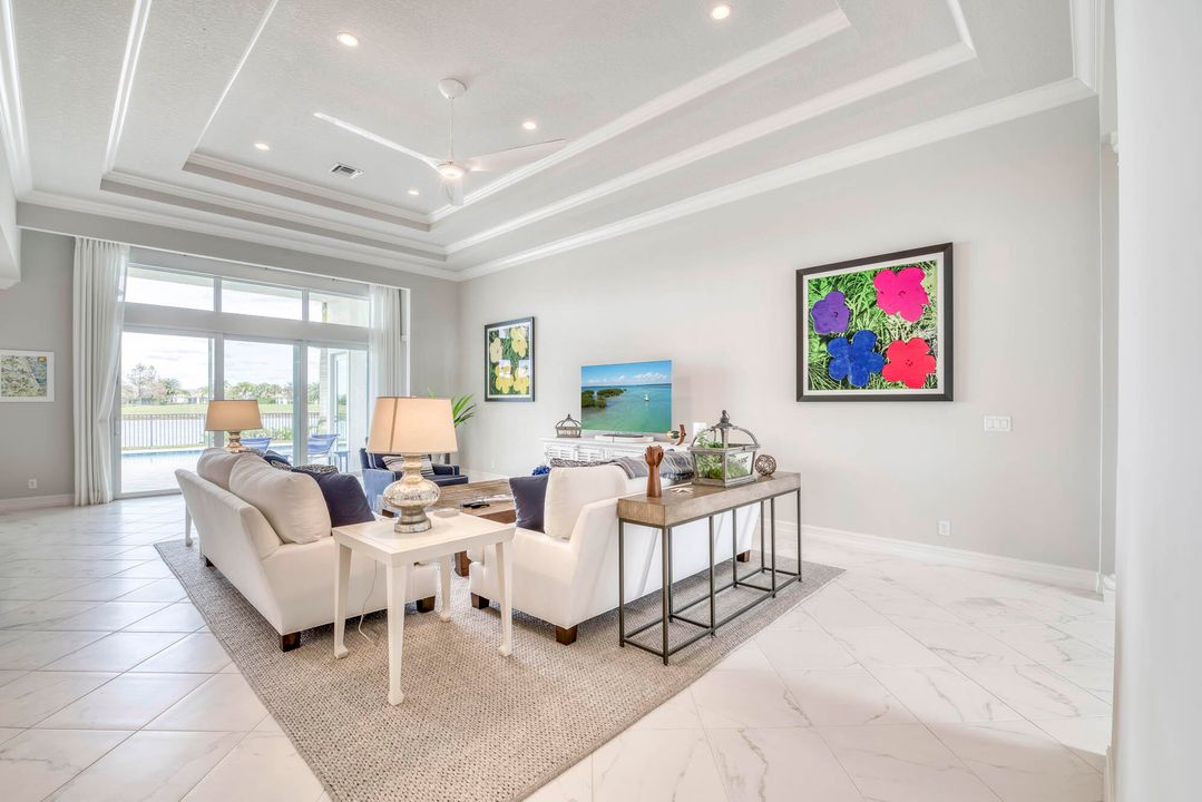 Recently Sold: $1,599,000 (3 beds, 2 baths, 2618 Square Feet)