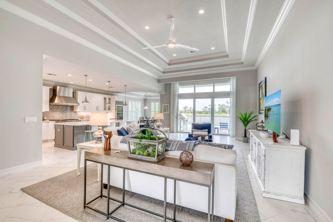 Recently Sold: $1,599,000 (3 beds, 2 baths, 2618 Square Feet)