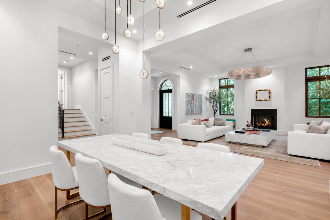 Recently Sold: $17,995,000 (5 beds, 5 baths, 5014 Square Feet)