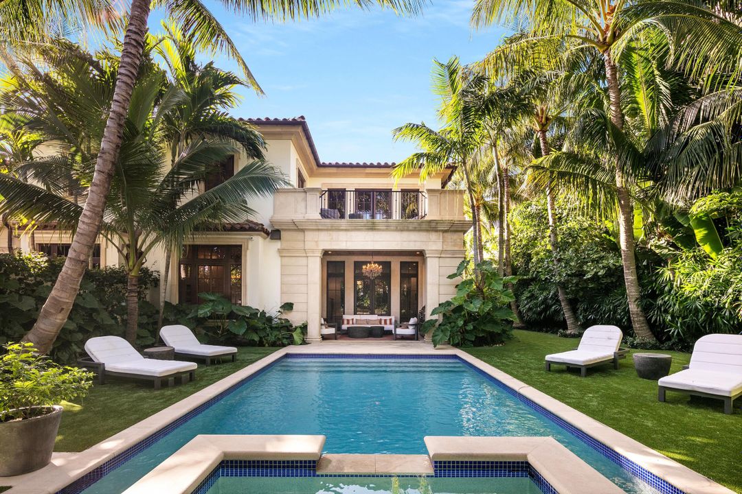 Recently Sold: $17,995,000 (5 beds, 5 baths, 5014 Square Feet)