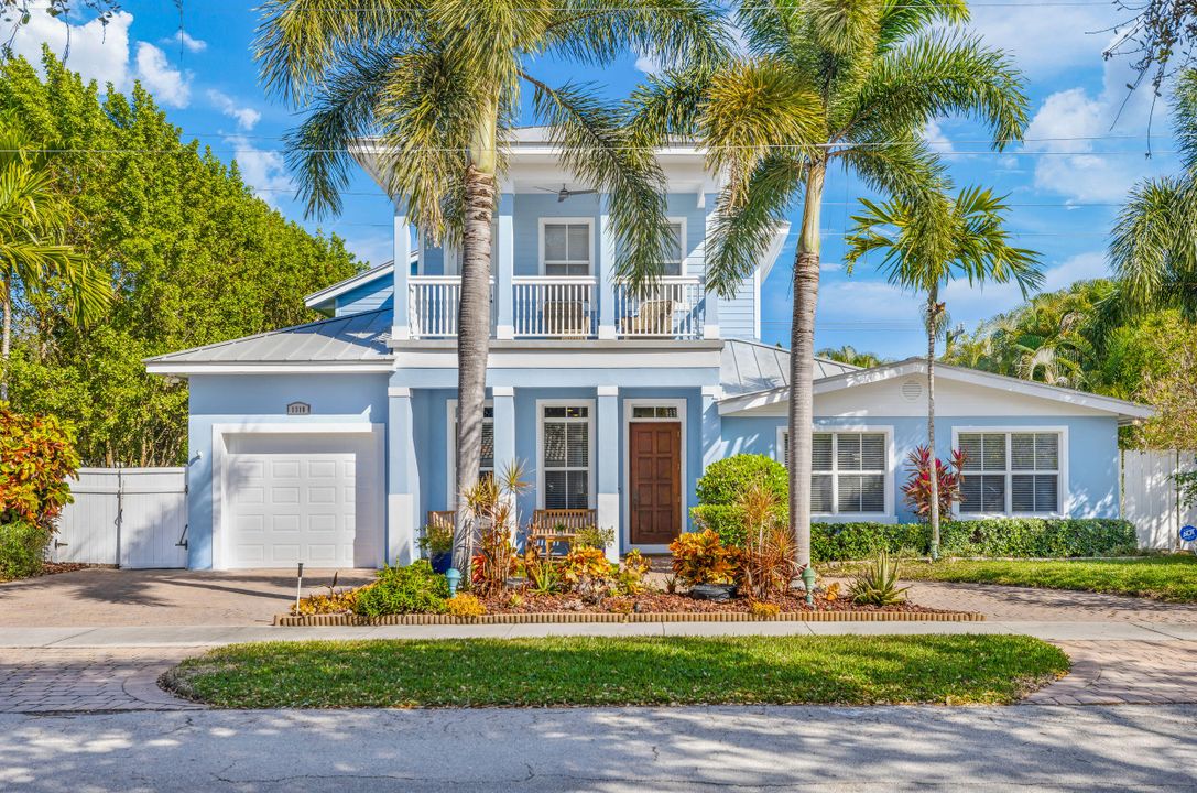 Recently Sold: $1,250,000 (3 beds, 3 baths, 2816 Square Feet)