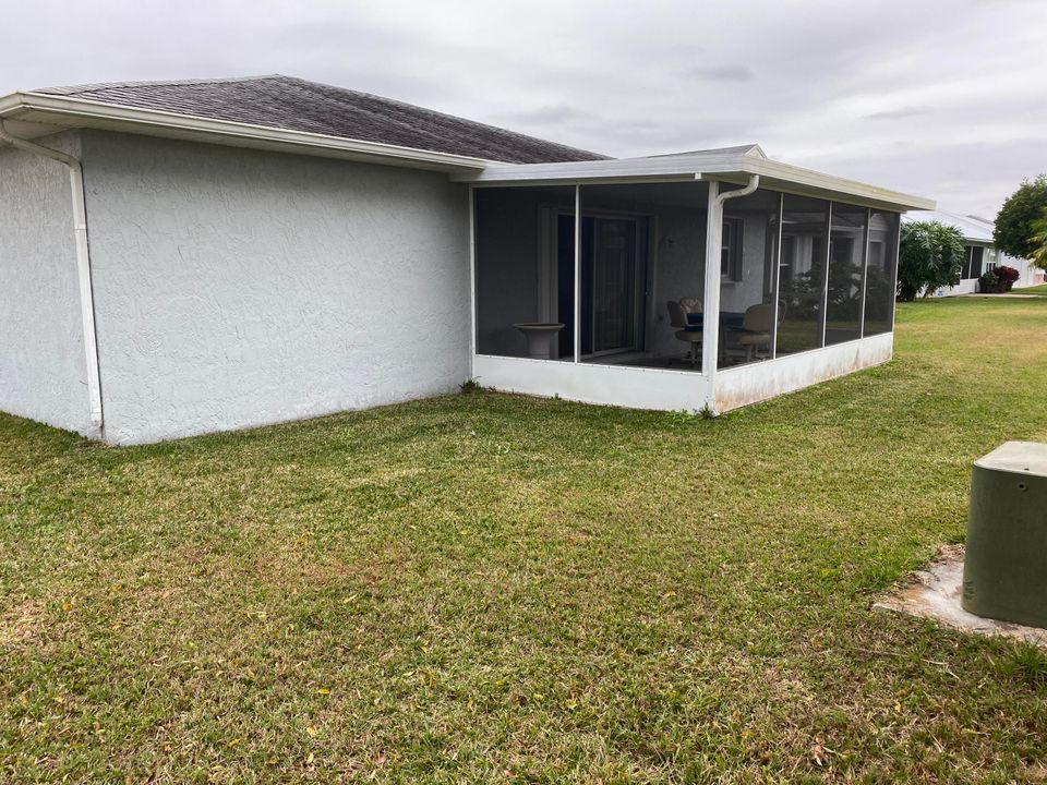 Recently Sold: $117,000 (2 beds, 2 baths, 1135 Square Feet)