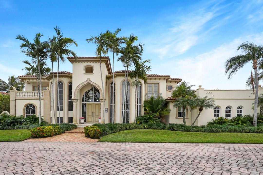 For Sale: $5,995,000 (4 beds, 4 baths, 4784 Square Feet)
