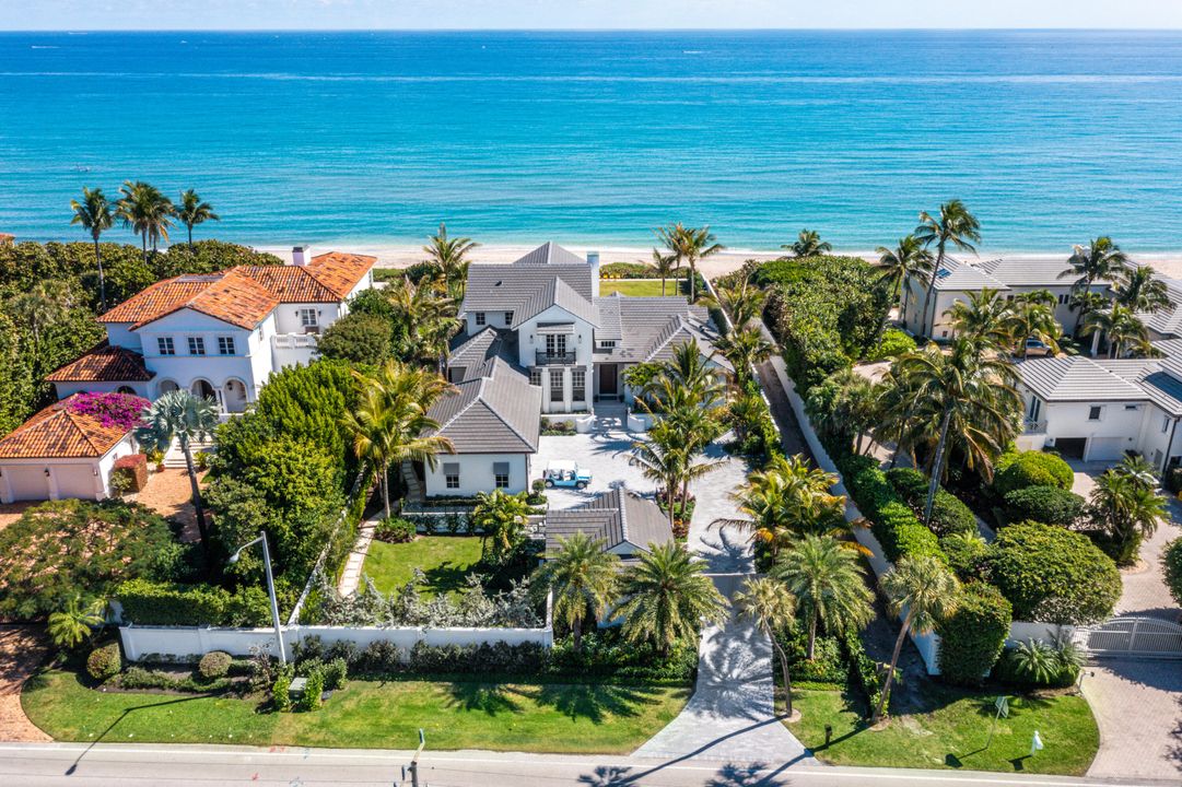 Recently Sold: $29,999,999 (6 beds, 7 baths, 6117 Square Feet)