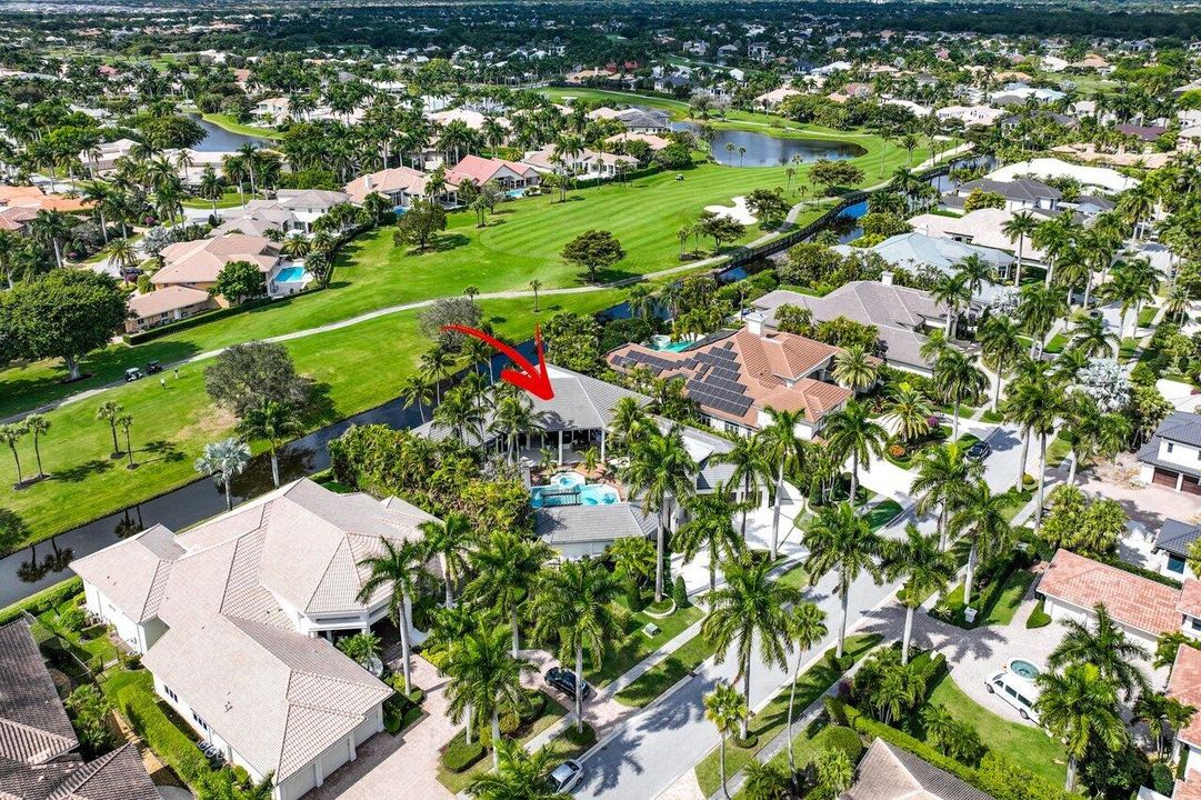 Recently Sold: $6,850,000 (5 beds, 4 baths, 5161 Square Feet)