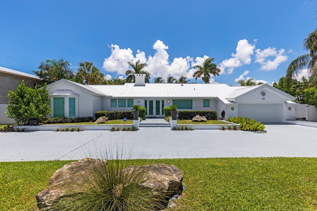 Recently Sold: $3,500,000 (3 beds, 4 baths, 3429 Square Feet)