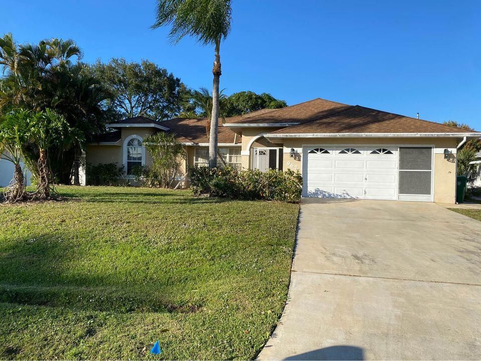 Recently Sold: $399,900 (3 beds, 2 baths, 1907 Square Feet)