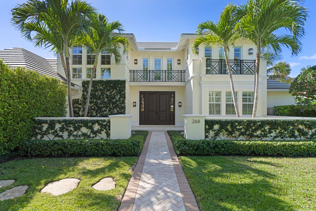 Recently Sold: $14,000,000 (4 beds, 5 baths, 5358 Square Feet)