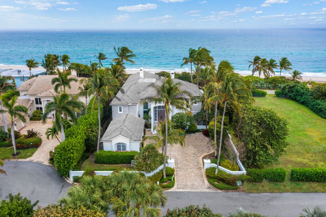 Recently Sold: $24,900,000 (6 beds, 5 baths, 6910 Square Feet)