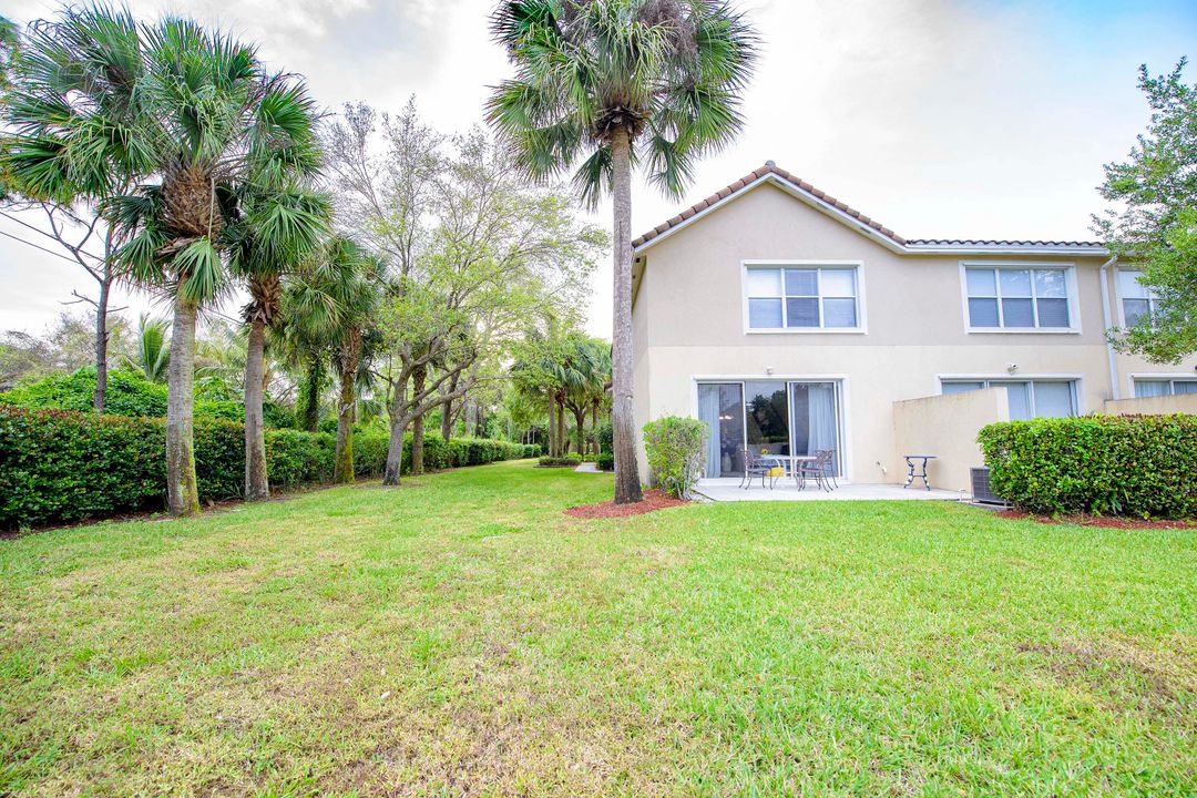 Recently Sold: $410,000 (3 beds, 2 baths, 1775 Square Feet)