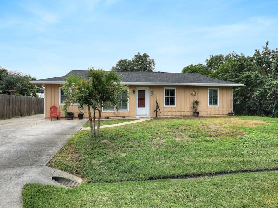Recently Sold: $335,000 (3 beds, 2 baths, 1400 Square Feet)