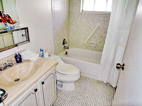 最近售出: $162,500 (2 贝兹, 2 浴室, 1280 平方英尺)