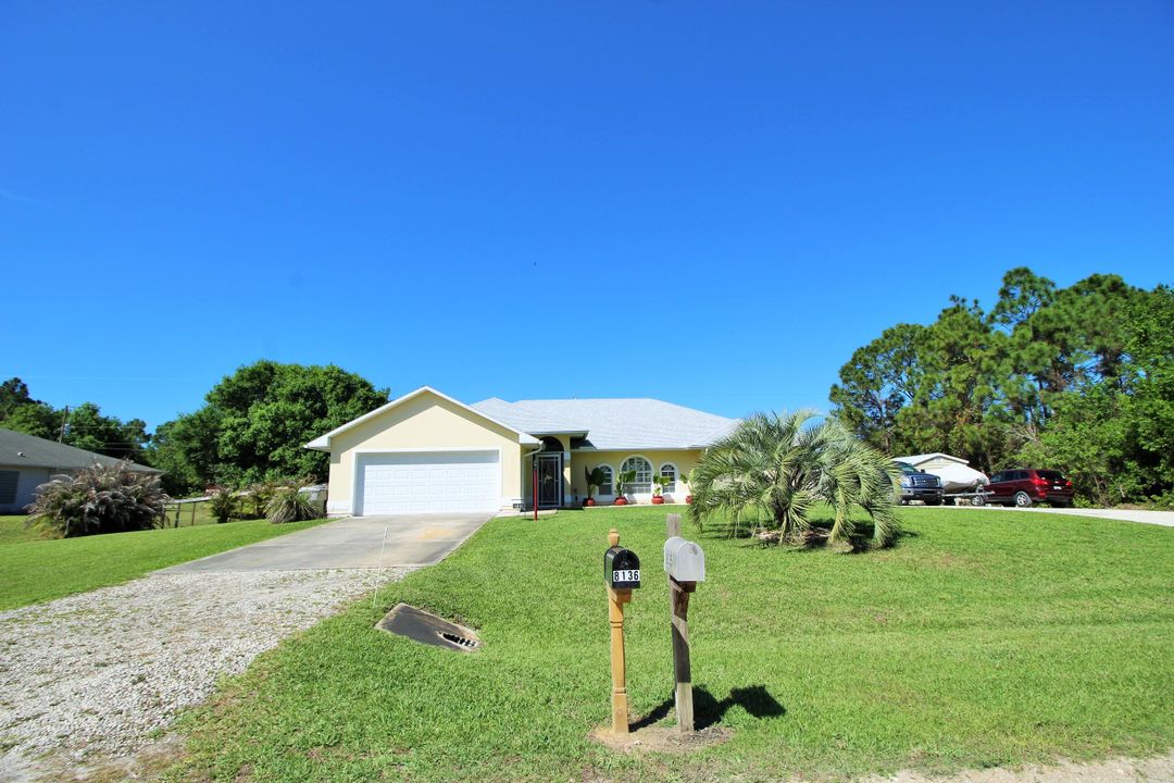 Vendido Recientemente: $449,900 (3 camas, 2 baños, 1865 Pies cuadrados)