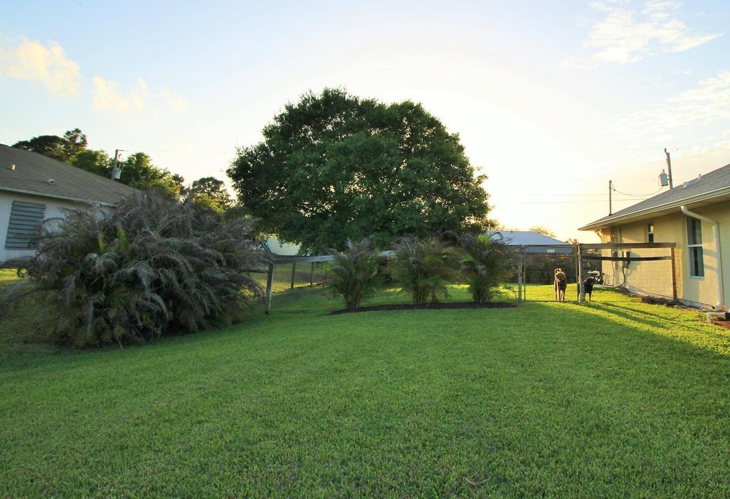 Vendido Recientemente: $449,900 (3 camas, 2 baños, 1865 Pies cuadrados)