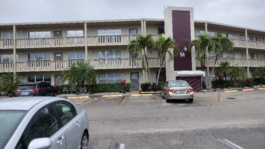 Recently Sold: $75,000 (1 beds, 1 baths, 862 Square Feet)