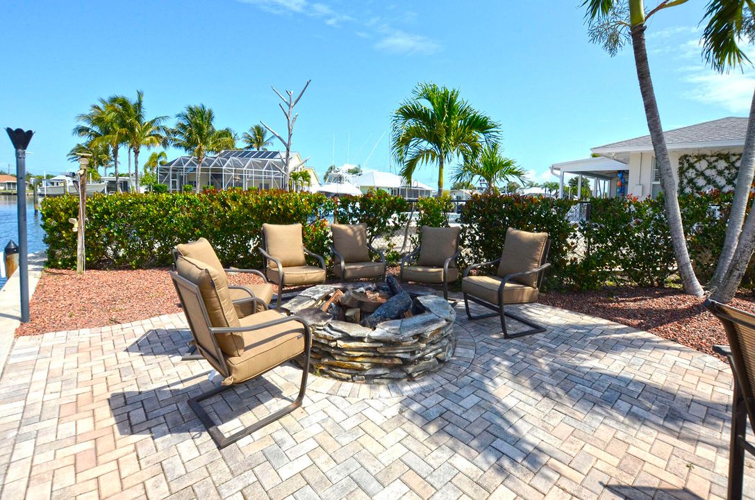 Recently Sold: $1,500,000 (4 beds, 3 baths, 3141 Square Feet)