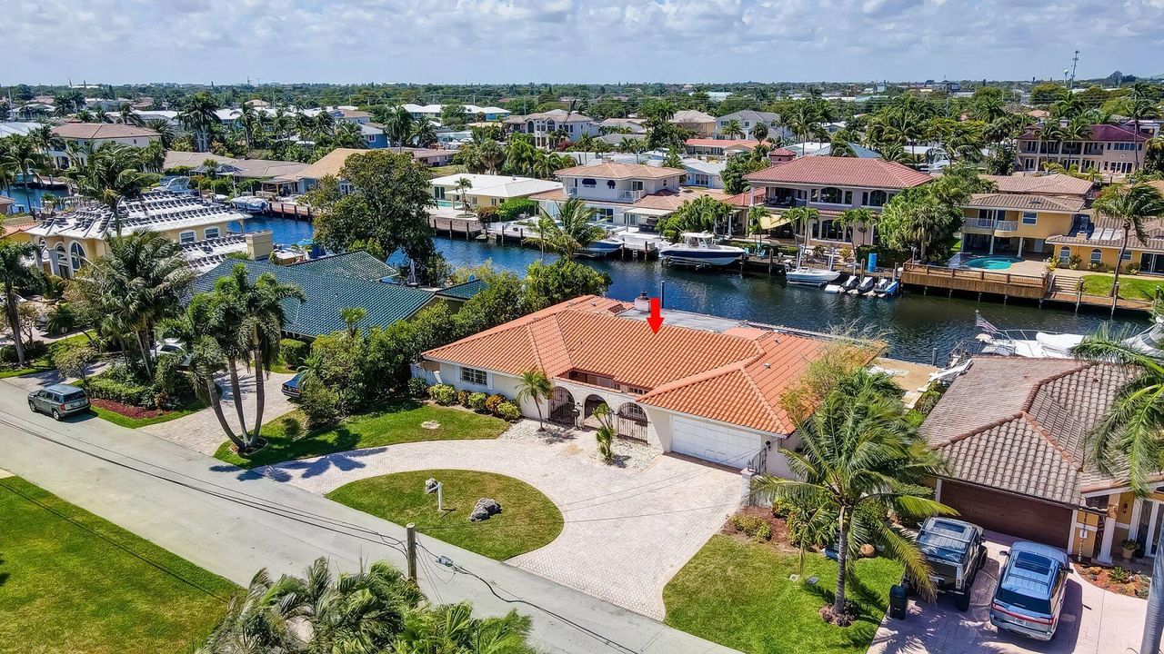 Recently Sold: $1,689,000 (4 beds, 3 baths, 2986 Square Feet)