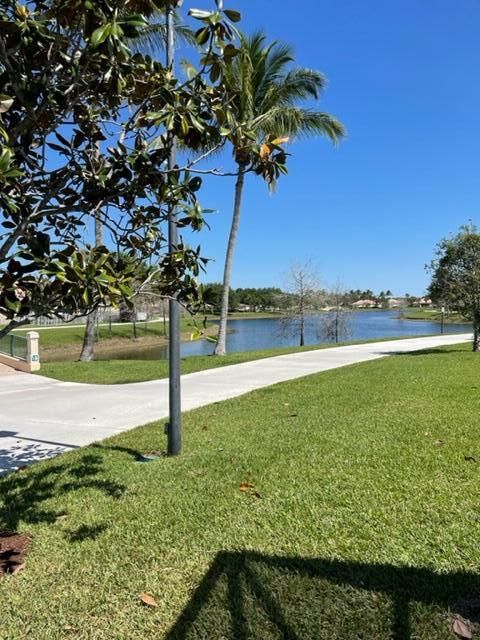 Recently Sold: $489,000 (2 beds, 2 baths, 1870 Square Feet)