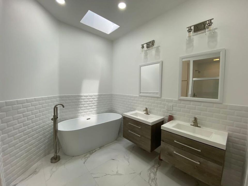 Недавно арендовано: $4,250 (3 спален, 2 ванн, 2017 Квадратных фут)