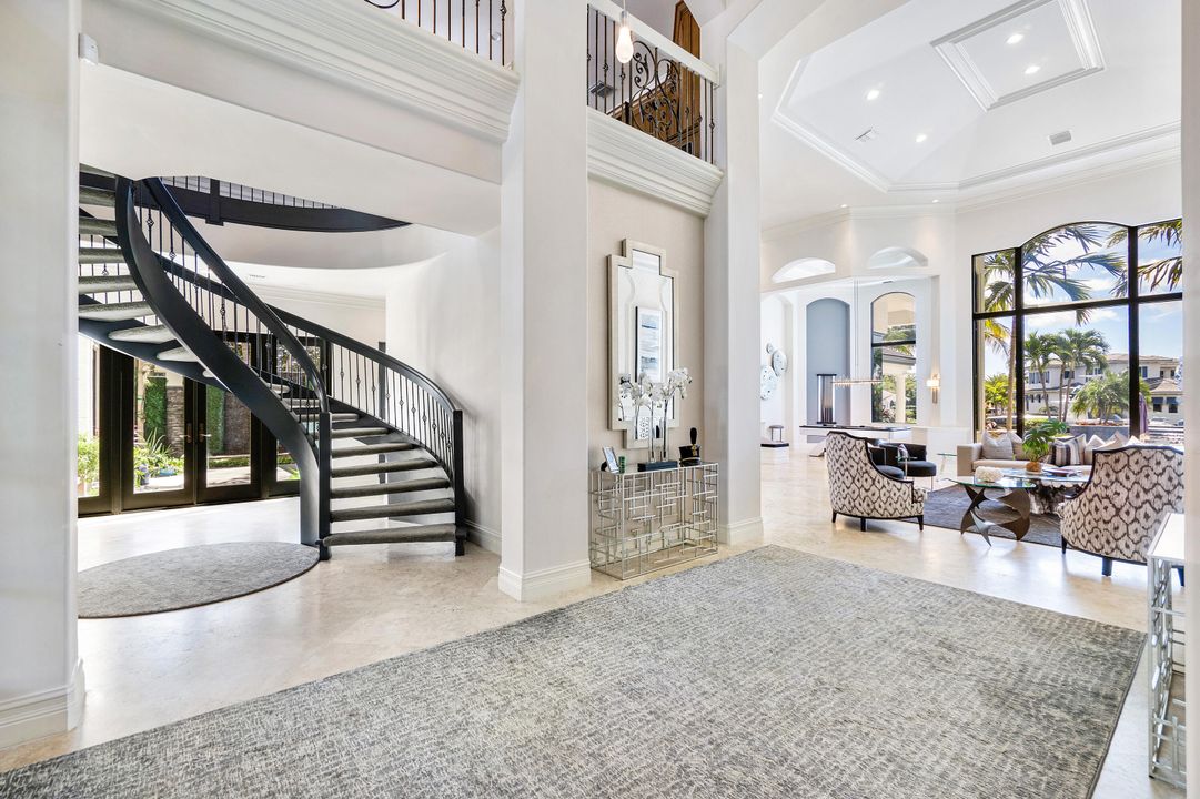 Recently Sold: $11,000,000 (5 beds, 5 baths, 7820 Square Feet)
