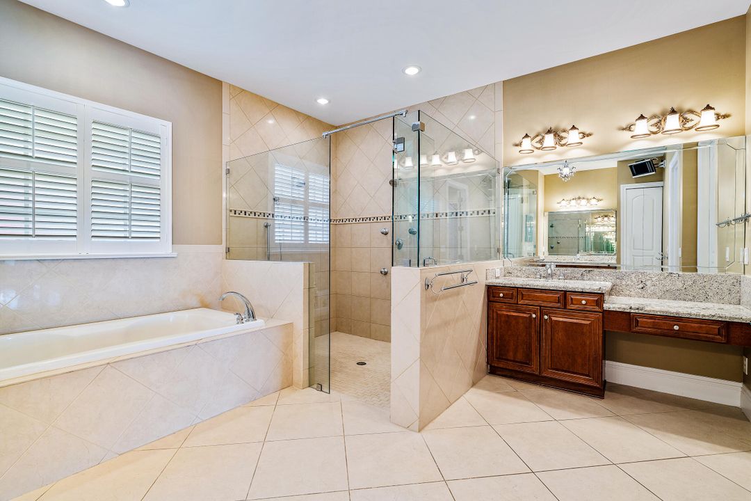 Недавно продано: $2,250,000 (4 спален, 4 ванн, 3876 Квадратных фут)