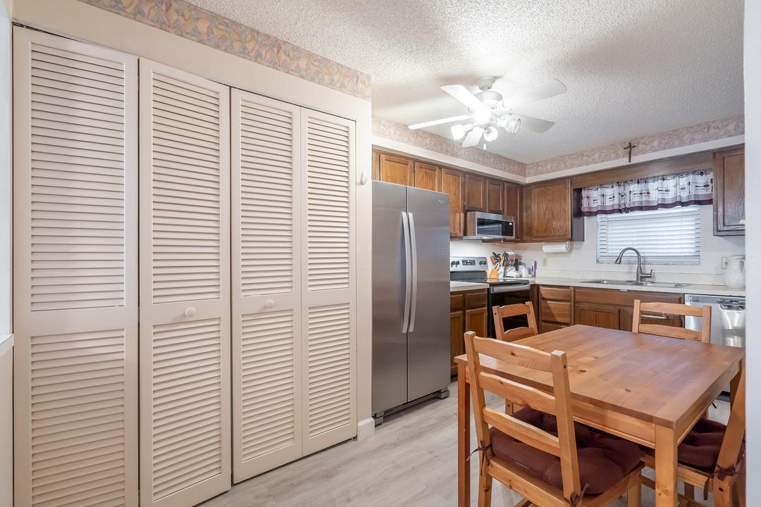 Active With Contract: $6,500 (2 beds, 2 baths, 1037 Square Feet)