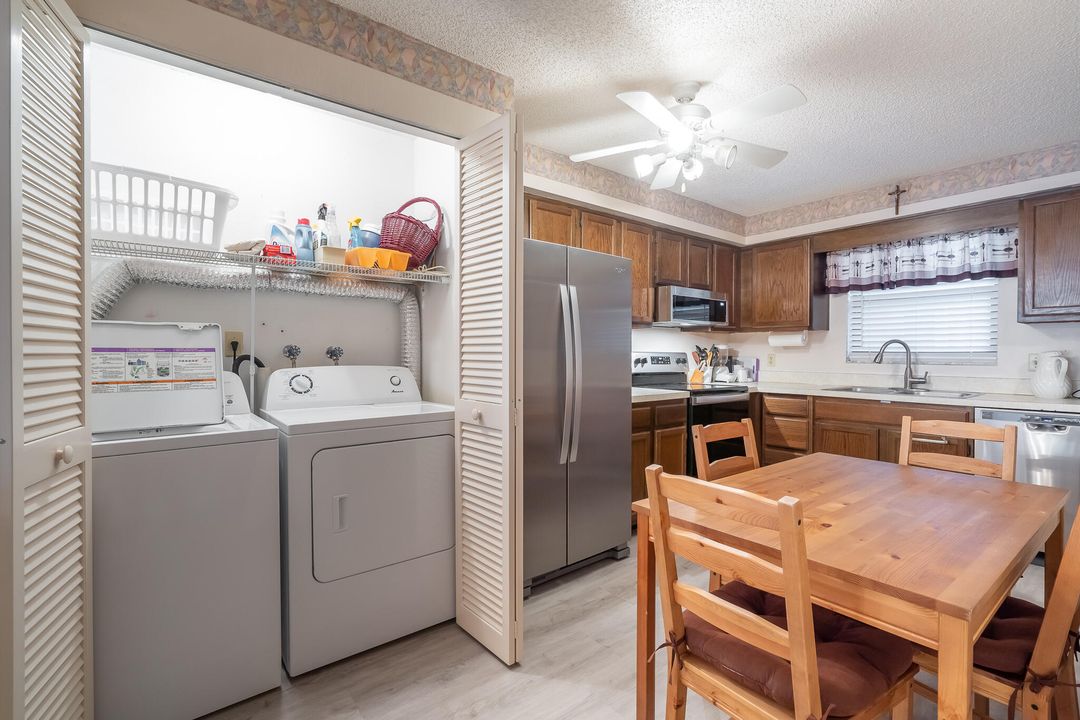 Active With Contract: $6,500 (2 beds, 2 baths, 1037 Square Feet)