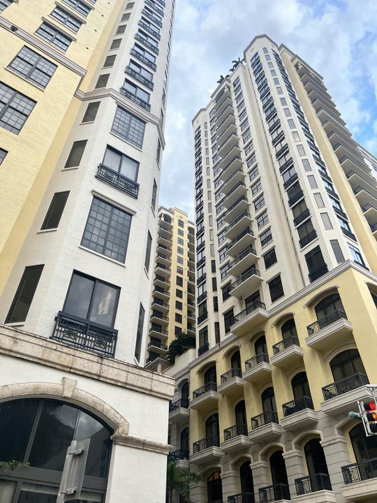 Recently Sold: $1,250,000 (2 beds, 2 baths, 1475 Square Feet)