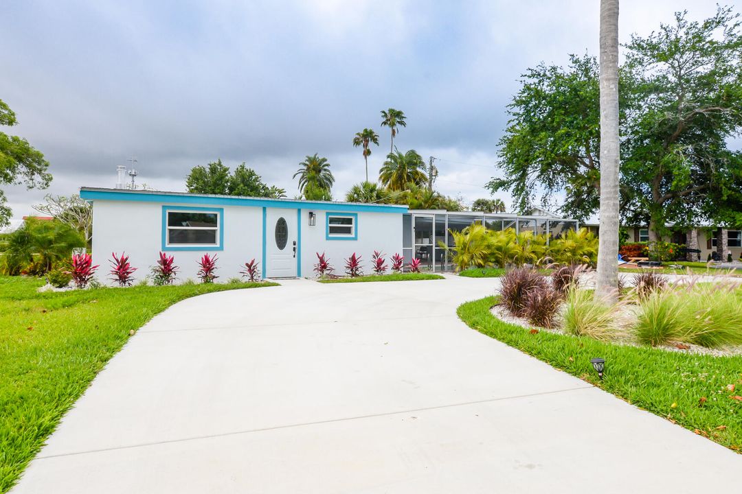 Recently Sold: $477,000 (3 beds, 2 baths, 2117 Square Feet)