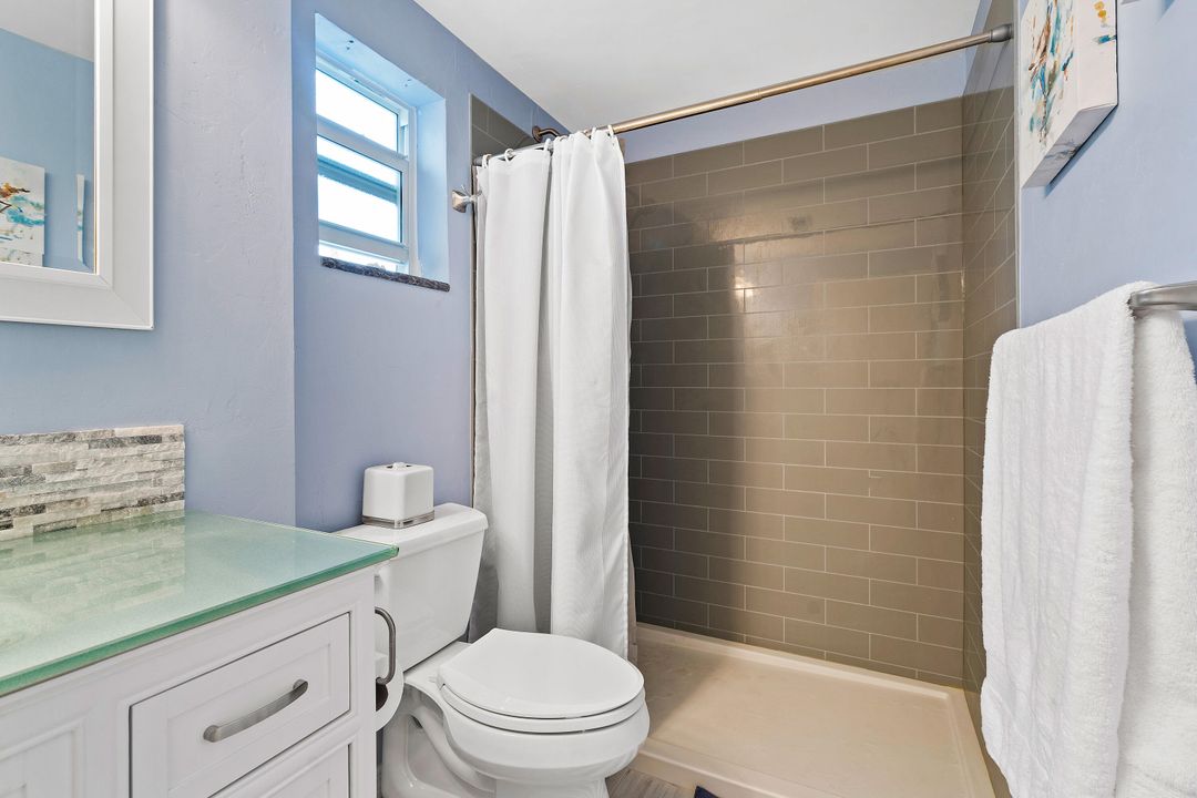 最近租的: $2,700 (1 贝兹, 1 浴室, 719 平方英尺)